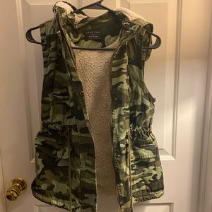 Camo Sherpa lined vest